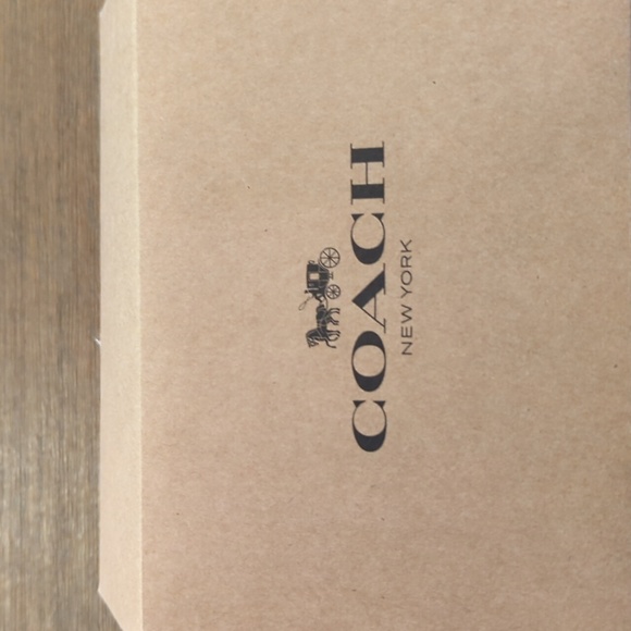 New in  box Coach wristlet - Picture 4 of 4